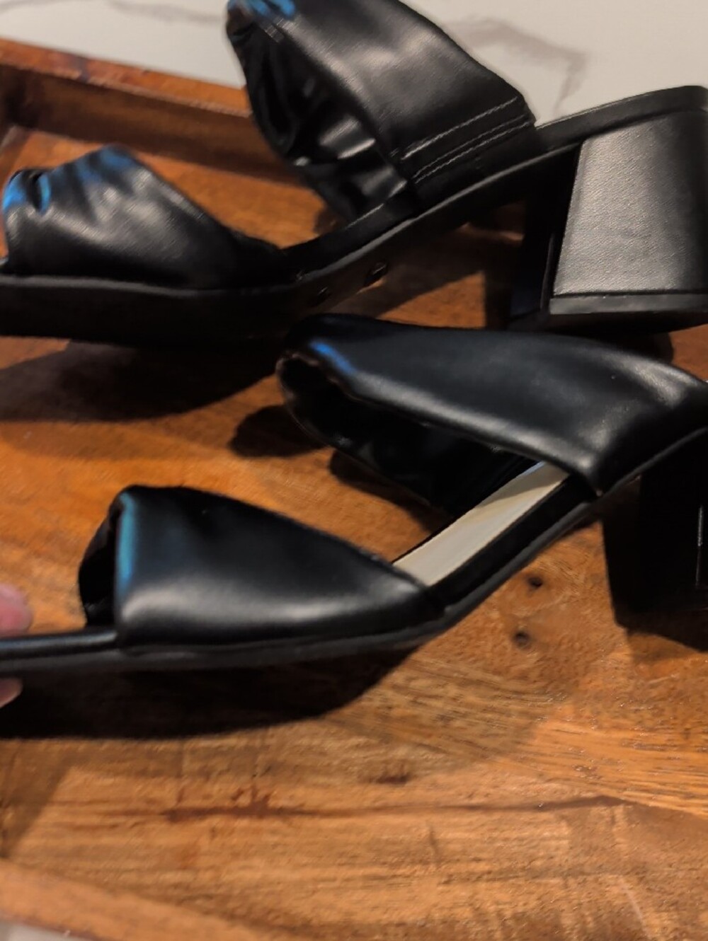 NINE WEST Size 11M-Black Twisted Double-Strap Slide Mules - Picture 2 of 13